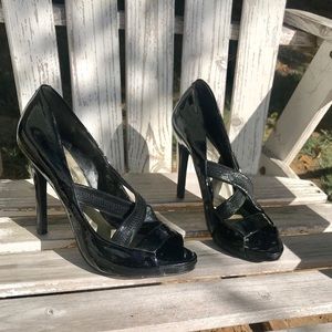 Lightly loved Jessica Simpson size 6.5 black heels